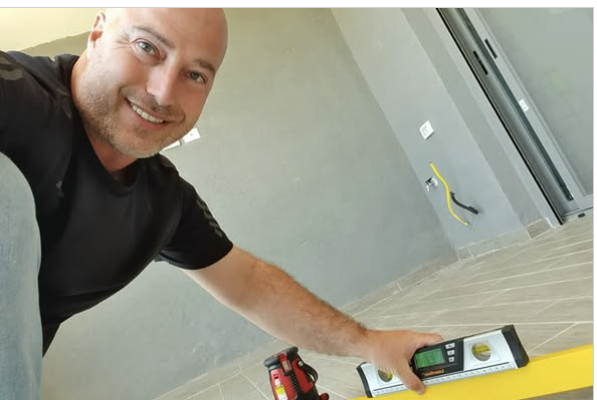 בדיקת מפלס בשטח